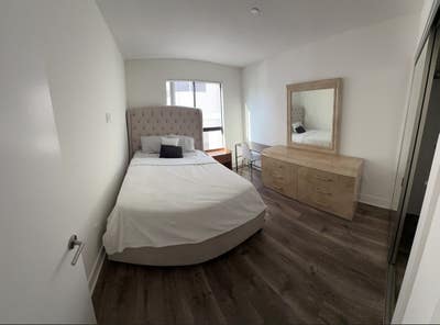 Master Room Main Photo