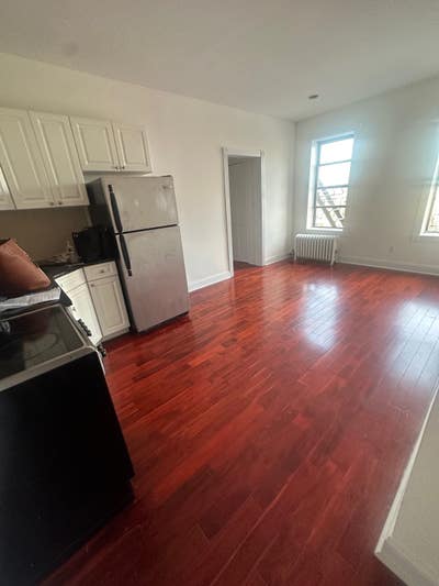 2 Bedroom - West 181st str and Magaw Place Main Photo