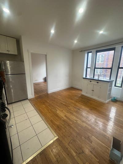 3 Bedroom- Edgecombe Ave and West 165th str Main Photo
