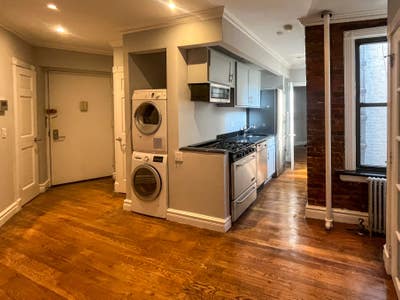 Renovated 2 Bedroom in Prime East Village  Main Photo