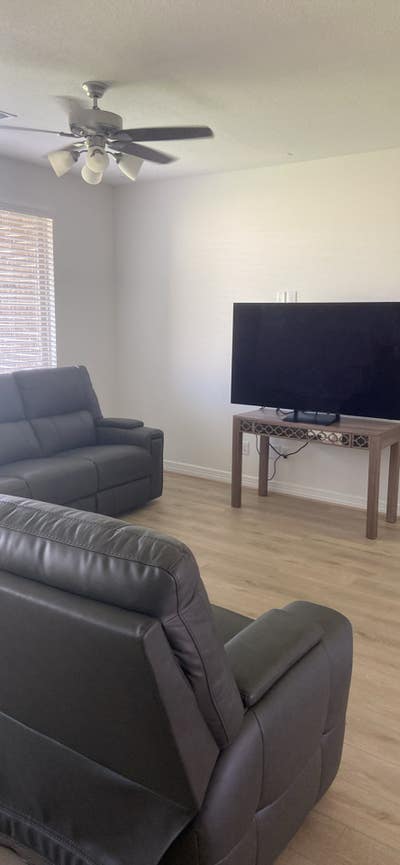 Room Avaliable for Rent  Main Photo