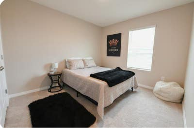 Furnished Women’s ONLY Oasis Main Photo