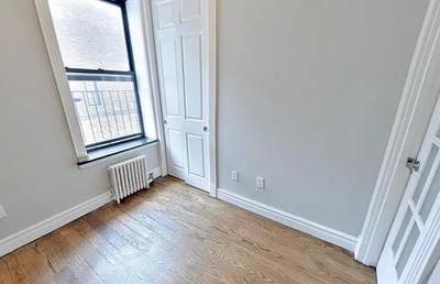Charming Renovated Apartment  Main Photo