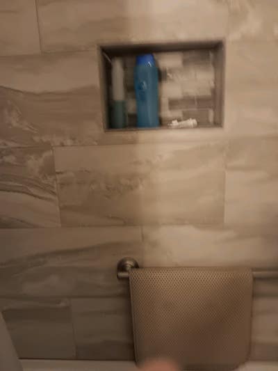 Medium size room in a 3bed 2bath house  Main Photo
