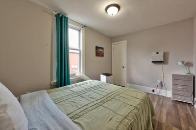 Live Large in Historic Forest Hill! Spacious Room  Main Photo