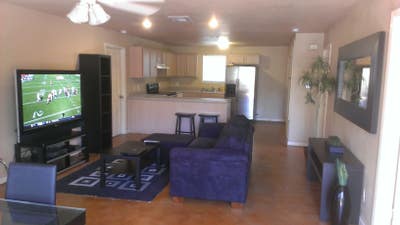 Room available near UT Main Photo