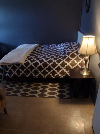 Large furnished upstairs room $800 Main Photo