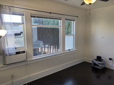 Townhouse Hollywood 3b 1.5ba 1 roomie NO parking Main Photo