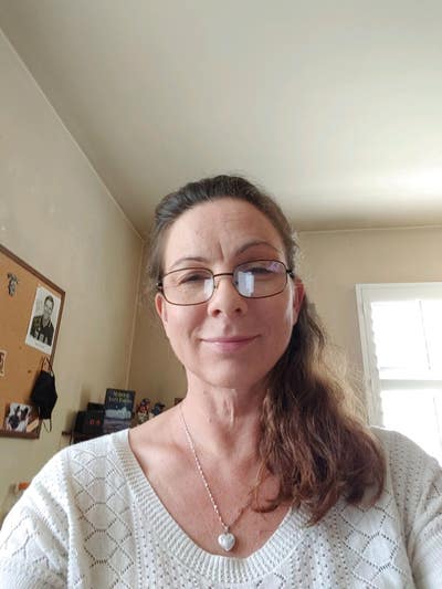 Looking for room for rent Main Photo