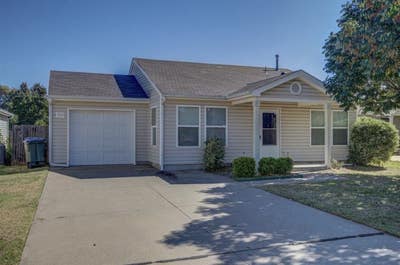 1 bedroom and private bath for rent Main Photo