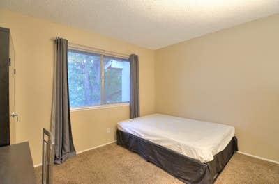 Furnished Private Bedroom (Near Fresno State) Main Photo