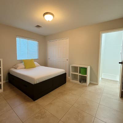 Private Room in Southwest of Vegas_$mo Main Photo