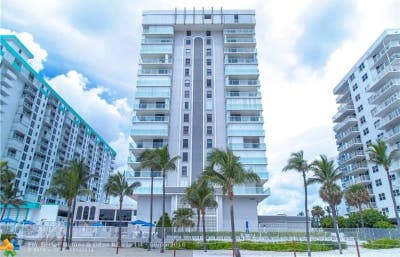 Condo Directly on the Ocean Main Photo