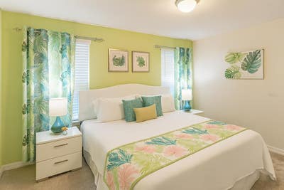 Private bathrooms | Pool | Gym| Affordable Room| K Main Photo