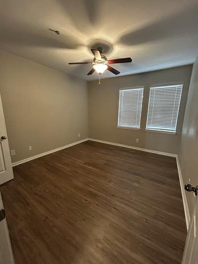 Roommate needed Main Photo