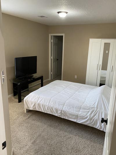 Furnished Room For Rent ($600/Month) (Houston near Main Photo