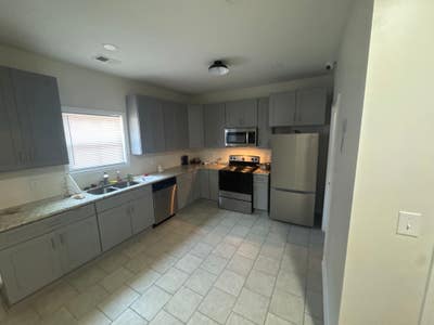 Lovely abode in Atlanta Main Photo