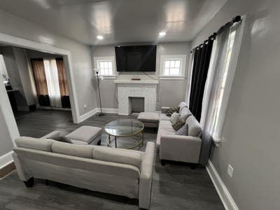 Comfy & newlyrenovated Decatur House with Living r Main Photo