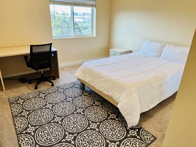 Single Bedroom Close to LAX Main Photo