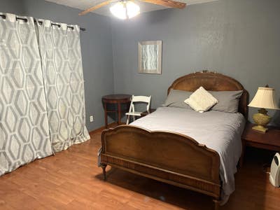 Large bedroom for rent in East Palo Alto Main Photo
