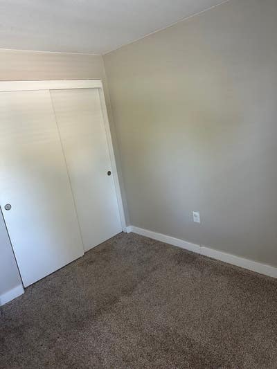 Room for rent for responsible woman or single mom Main Photo