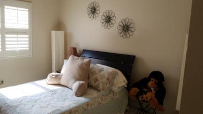 Room for Rent Main Photo
