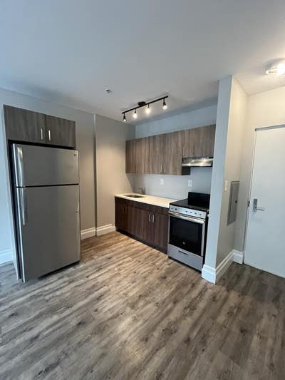 Charming Studio Unit in East Orange | 106 N Grove  Main Photo