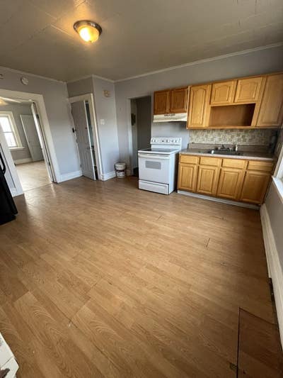 One Bedroom Apartment in Newark | 133 Isabella Ave Main Photo