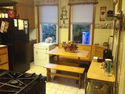 Professional furnished all utilities included  RM Main Photo