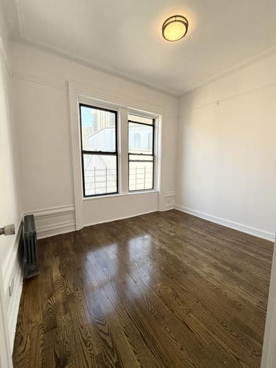 Two Rooms Left 180 St & Broadway (No Broker Fee) Main Photo