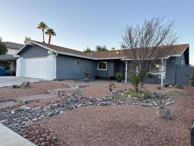 Roommate Needed! Near Russell and Pecos Main Photo