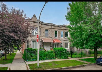Private Room Available in Stylish 3BR Logan Square Main Photo