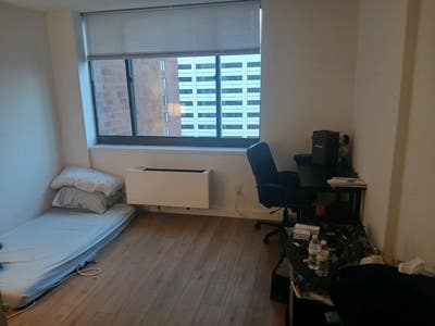 Stunning High-Rise Room / prime Loc & Scenic View Main Photo