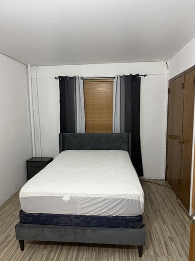 Room available  Main Photo