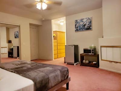 A quiet and clean room in Clovis Main Photo