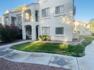  freshly remodeled Condo  Main Photo