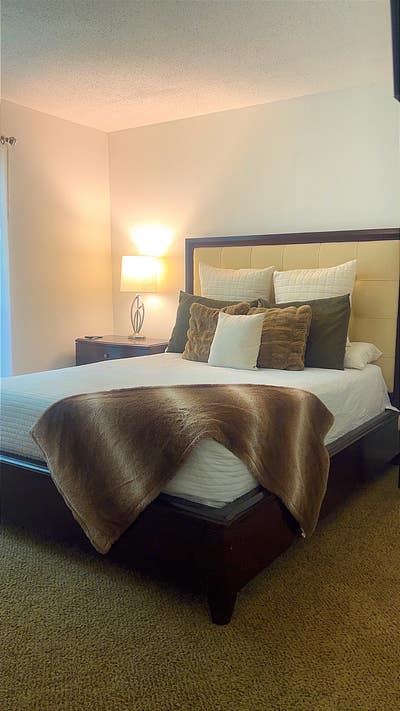 Charming One Bedroom - Fully Furnished $1050 Main Photo