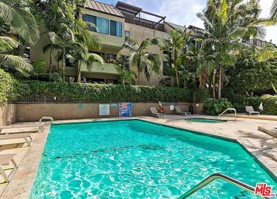 Room w/ Private Bath in West Hollywood Condo Main Photo