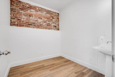 Remodeled Room in Boutique Co-living Space! Main Photo