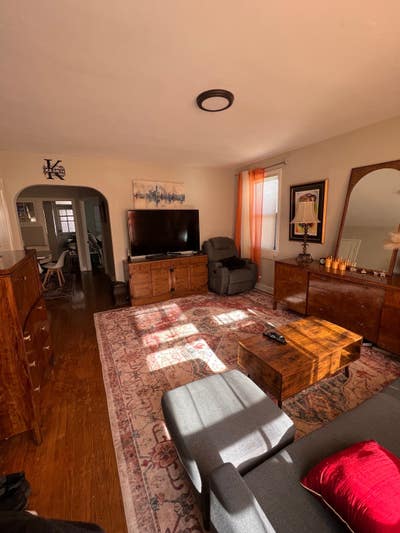 1 br apartment with bills included Main Photo