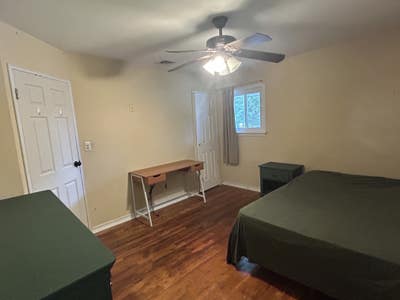 2 Open Rooms Available Main Photo