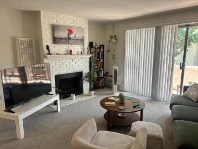 Room for rent in Sawtelle Main Photo