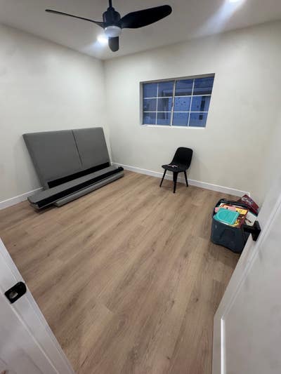 Room for rent  Main Photo
