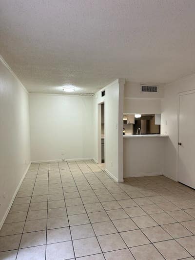 All Utilities Paid 1 Bedroom Condo in Dallas! Main Photo
