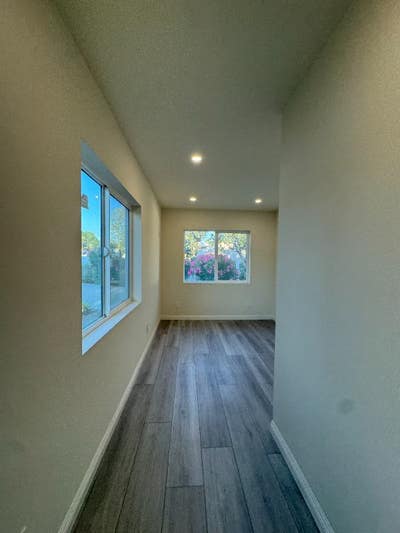 Stylish Room for Rent in Thousand Oaks | 4 Bed Ba Main Photo