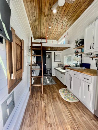 Tiny Home Near Greater Heights & Garden Oaks Main Photo
