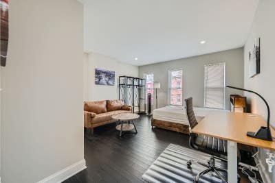 Refined and Fully Renovated Townhouse in Vibrant  Main Photo