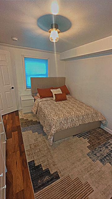 Beautiful One Bedroom with Private Bathroom  Main Photo
