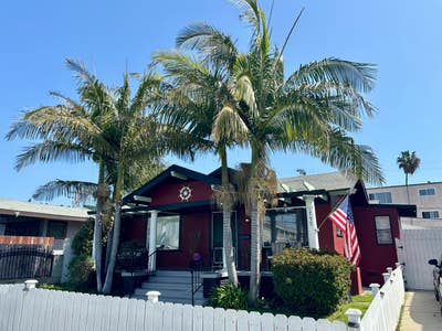Large luxury private room for lease -Hot Tub & BBQ Main Photo