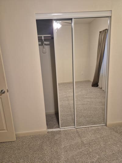 Room for rent  Main Photo